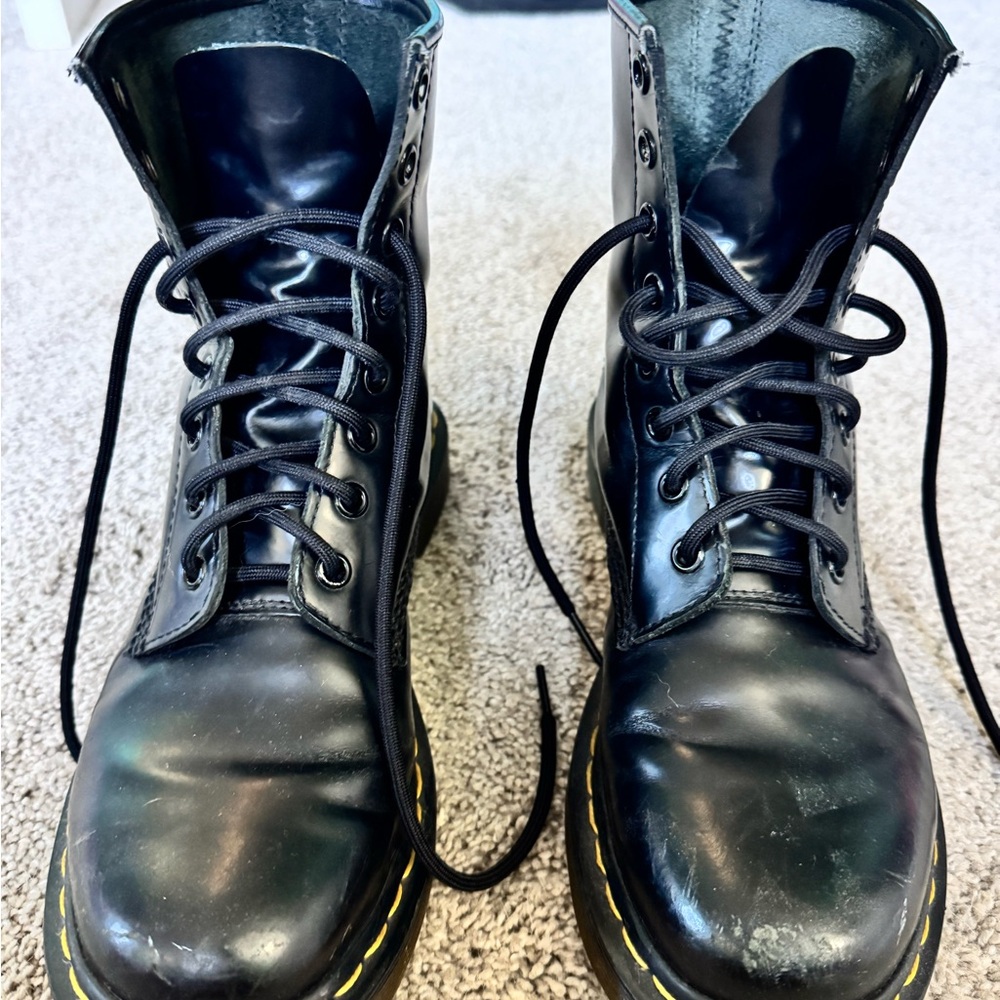 Dr. Martens Original Combat Boot - Picture 2 of 4